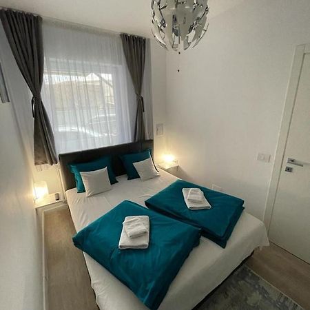 Phoenix Luxury Apartment ออราแด ภายนอก รูปภาพ